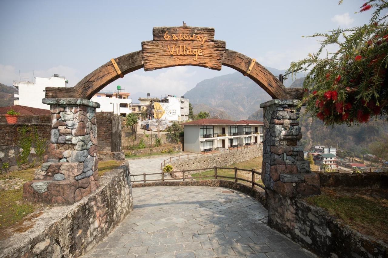 Gateway Himalaya Resort Ghanpokhara Extérieur photo