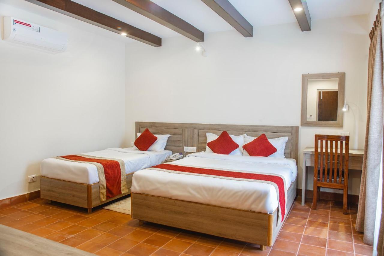 Gateway Himalaya Resort Ghanpokhara Extérieur photo